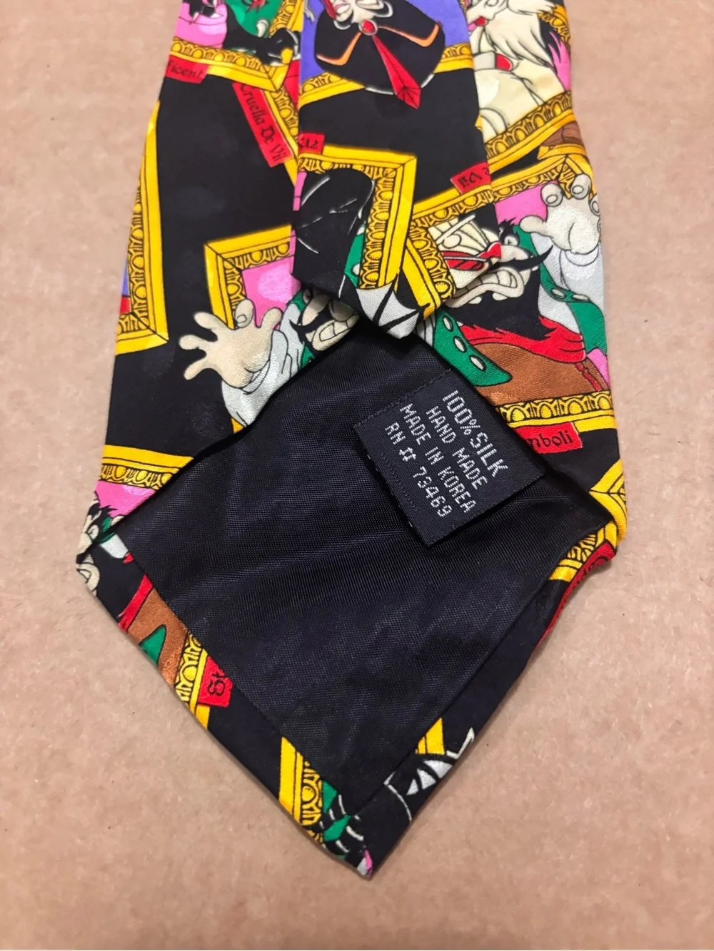 Vintage Disney Store Villains Silk Tie Maleficent Jafar Cruella Stromboli Hook